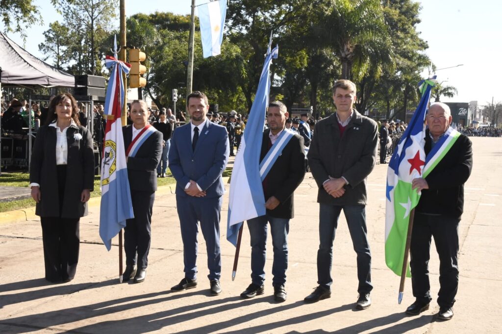 Avellaneda conmemoró el Día de la Bandera con un acto cívico militar